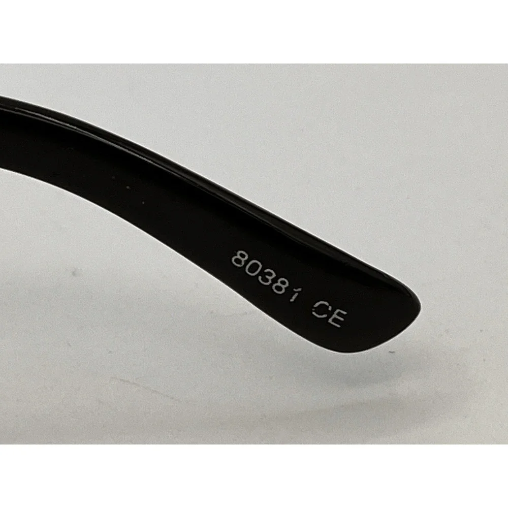 LIZ CLAIBORNE  Ladies Sunglasses Black with Chain Link Sides 80381 Y2K
